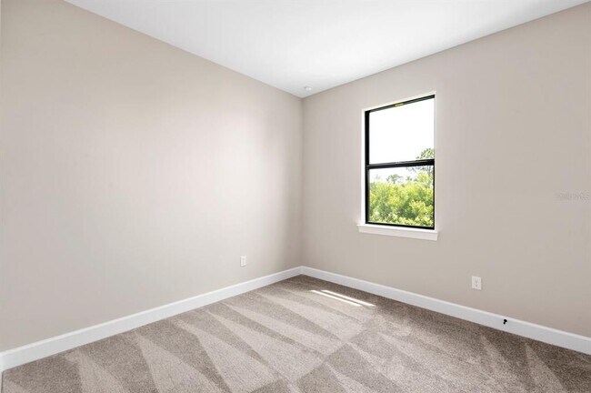 Building Photo - 1394 Sailview Pl