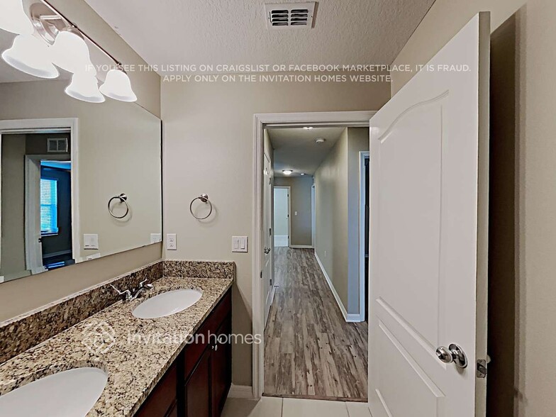 Building Photo - 2157 Blue Highlands Dr
