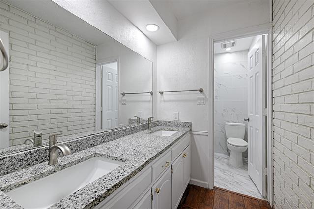 Building Photo - 5021 Andover Dr