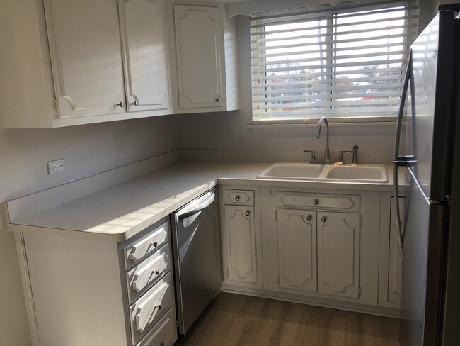 Kitchen 1 - 2003 Walters Ave