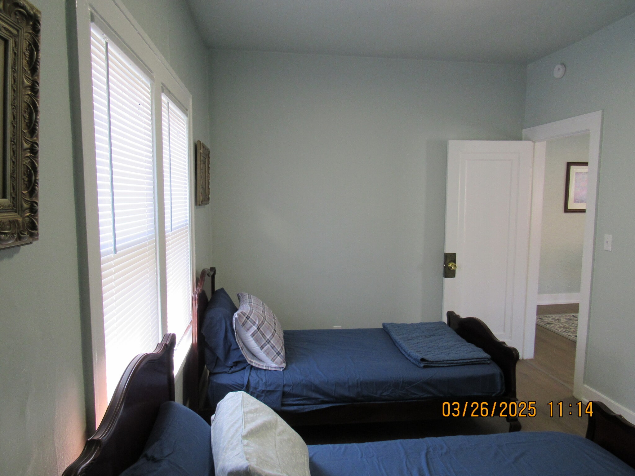 Building Photo - 206 Lake St