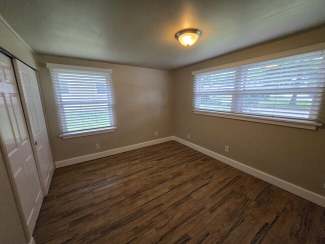 Building Photo - 8444 Engler Ave
