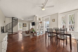 Building Photo - 324 W Alabama St