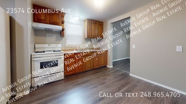 Building Photo - 23574 Columbus Ave