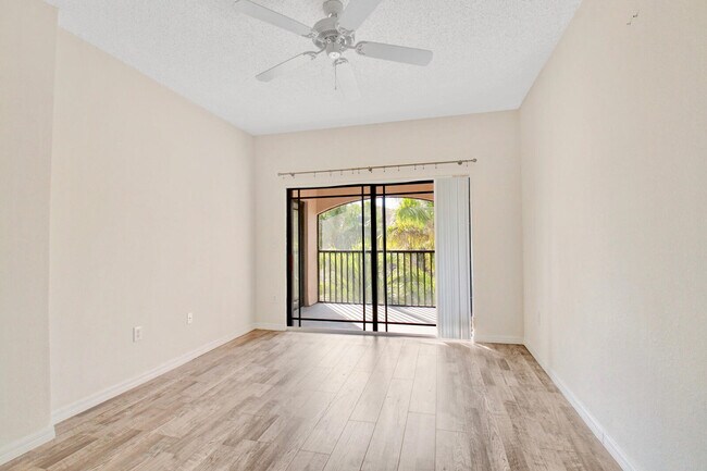 Building Photo - 2801 Sarento Pl