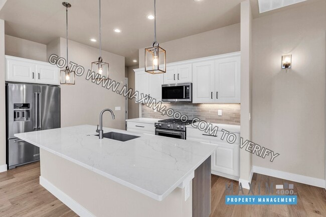 Building Photo - 660 Tilman Drive