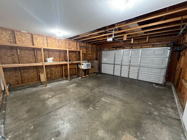 Building Photo - 6720 W Legacy Dr