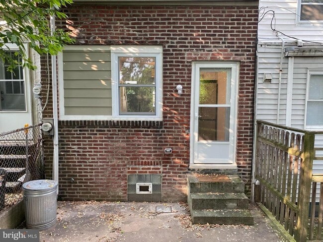 Building Photo - 3360 Frederick St