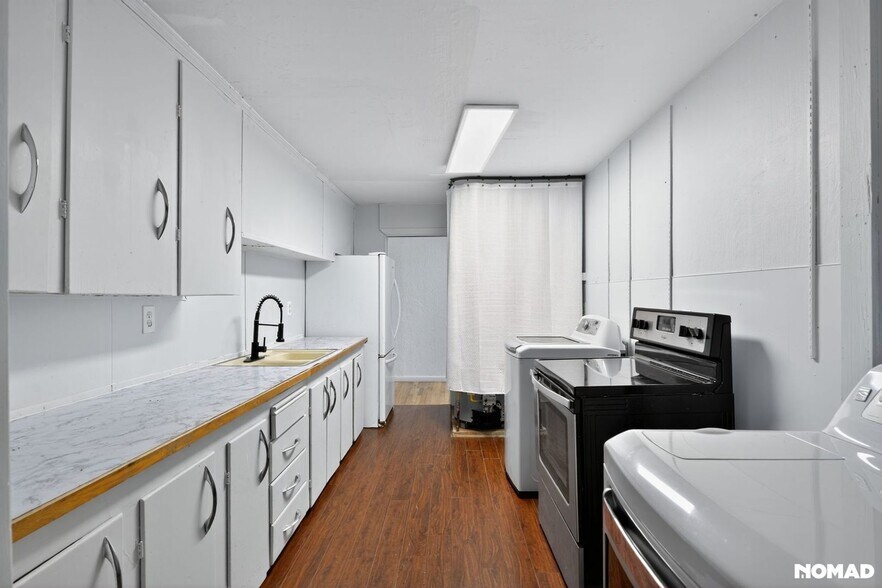 Building Photo - 7105 166th Ave E