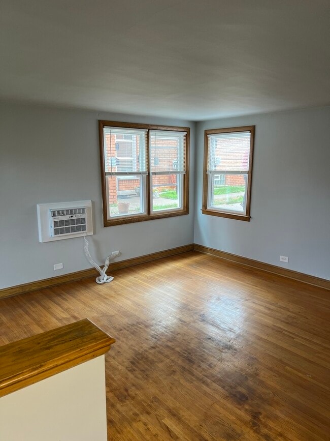 Building Photo - 4148 W 87th St