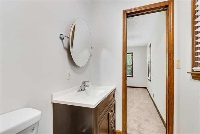 Building Photo - 2408 Pinkney Dr