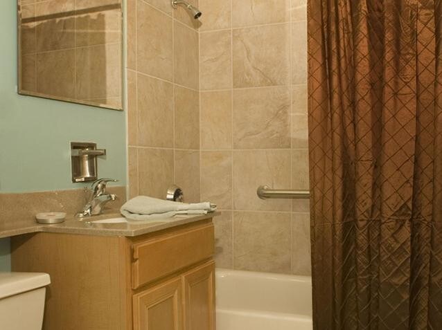 Building Photo - 54 E Chestnut St