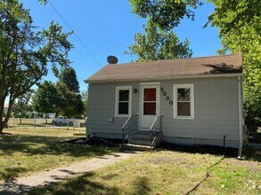 Building Photo - Charming 3 Bedroom 2 bath home in Merle Ha...