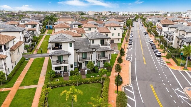 Building Photo - 4413 NW 83rd Path