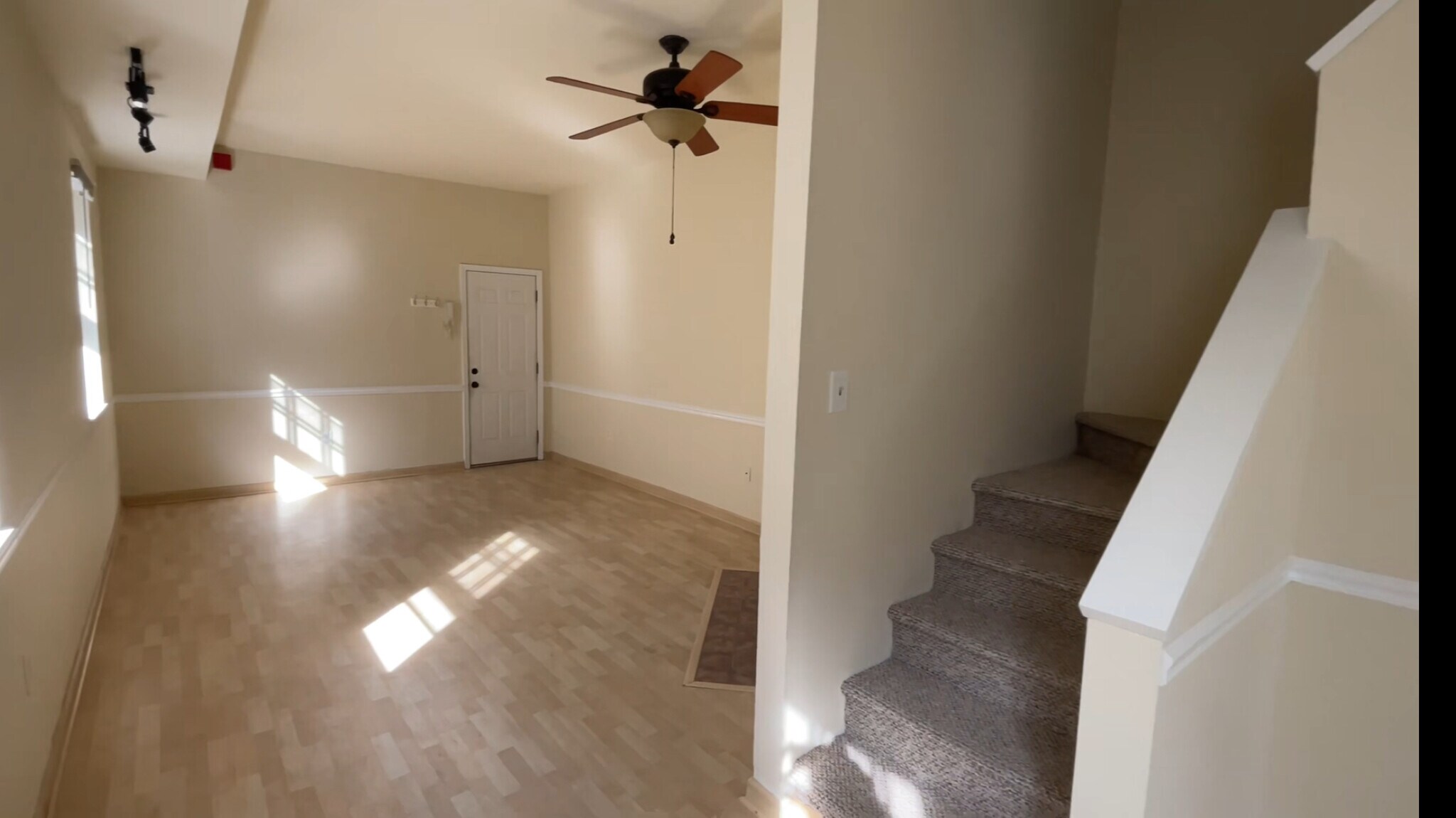 Living Room - 2034 Green St