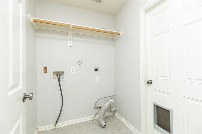 Building Photo - 11106 Wortham Gate Dr