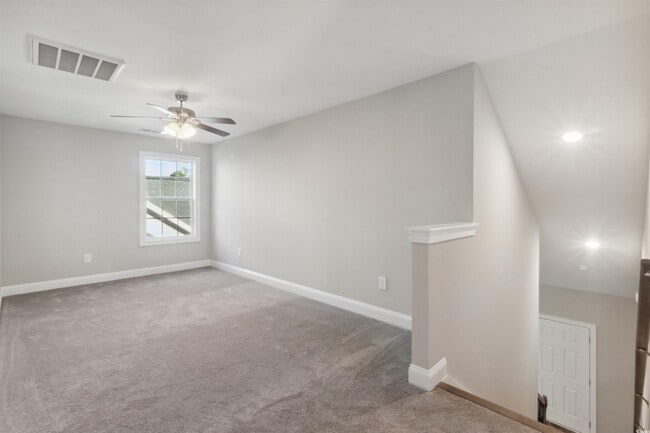 Building Photo - 10412 Holland Ct