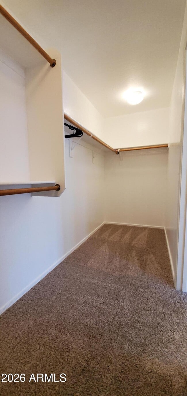 Building Photo - 4117 W Menadota Dr