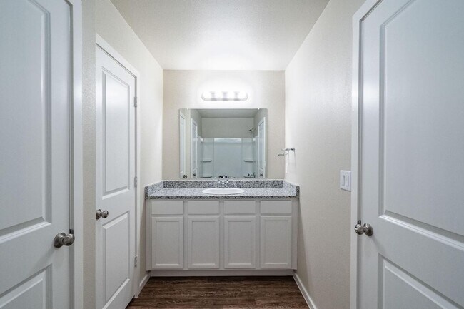 Building Photo - Cypress - 2101