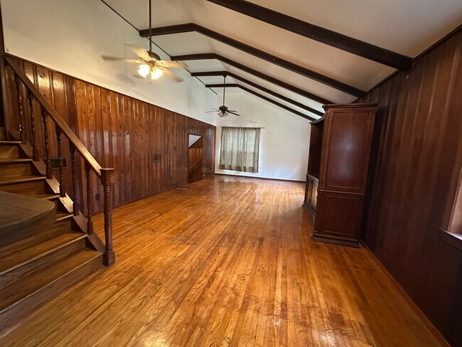 Building Photo - Available July 1st***Welcome to this charming 4-bedroom, 2-bathroom home located in the heart of ...