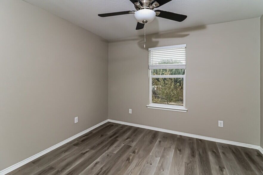 Building Photo - 10456 Winding Passage Way