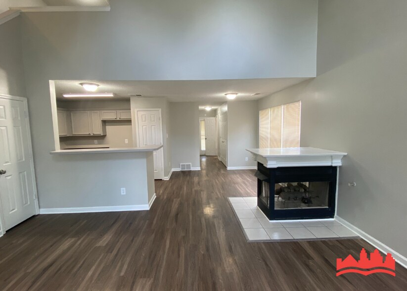 Building Photo - 7019 S Estacada Way