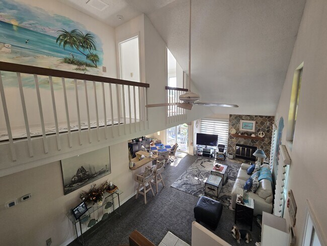 Building Photo - 2717 Seashore Cove