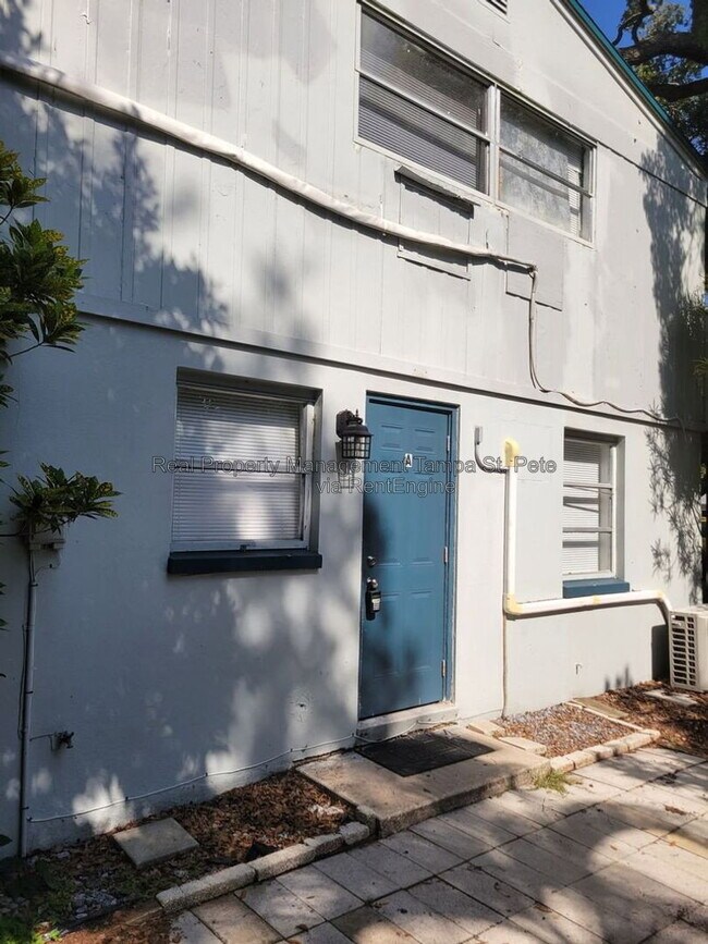 Building Photo - 643 Wisteria Ct