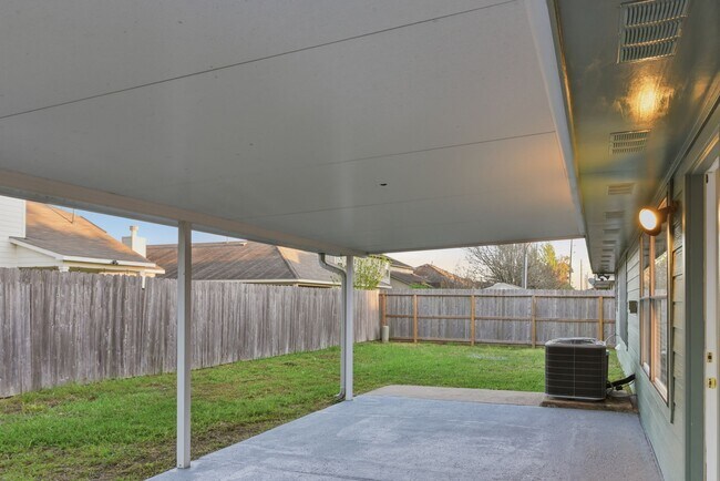 Building Photo - 3562 St William Ln