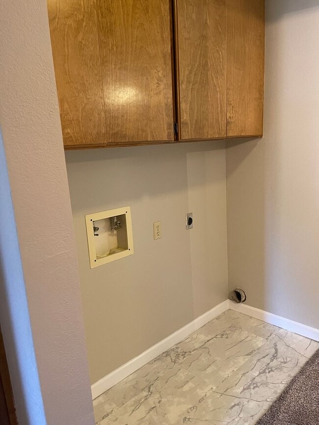 Building Photo - 1175-1177 RICKEY DRIVE