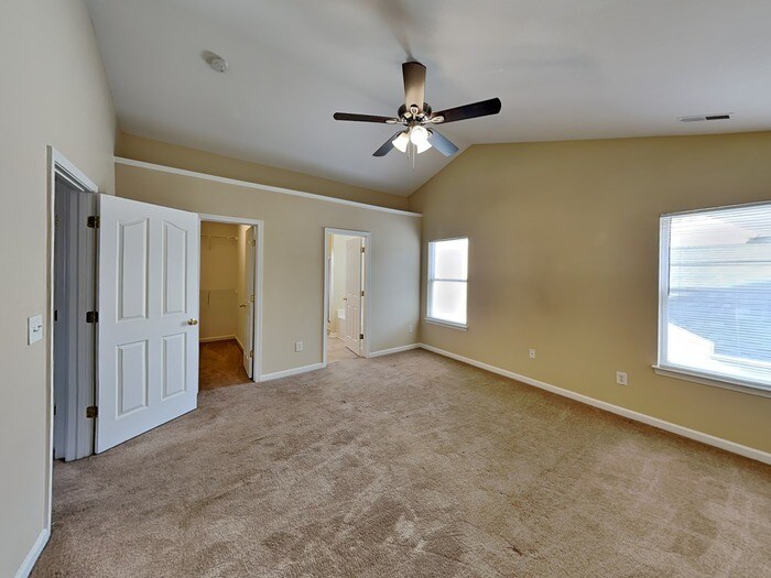 Building Photo - 3849 Wingdale Ct