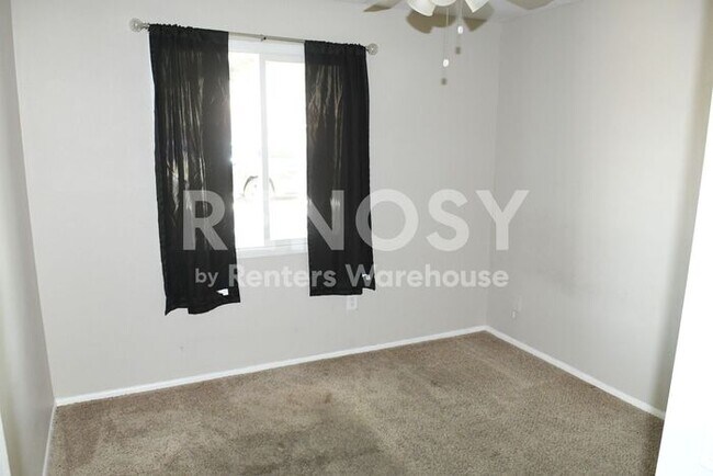 Building Photo - Updated 3 BD/2 BA/2 CG Home w/Pool Near Thunderbird & I-17 in Phoenix!