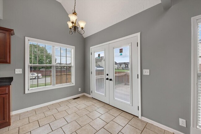 Building Photo - 1484 Apache Way