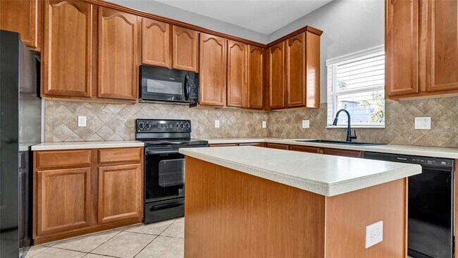 Building Photo - 10213 Dolce Vista Dr NE