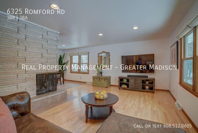 Building Photo - 6325 Romford Rd