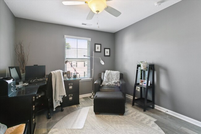 Building Photo - 105 Prosperity Ct