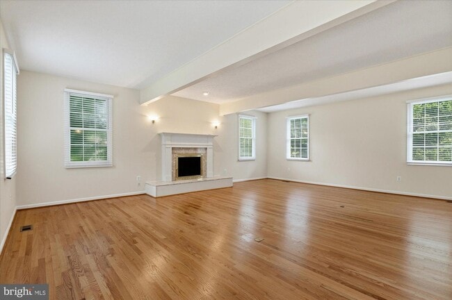 Building Photo - 9708 Locust Hill Dr