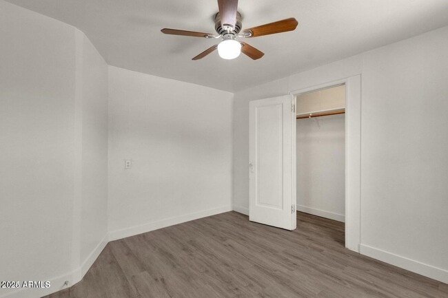 Building Photo - 2107 W Wilshire Dr
