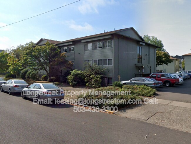 Building Photo - 355 SW 10th St