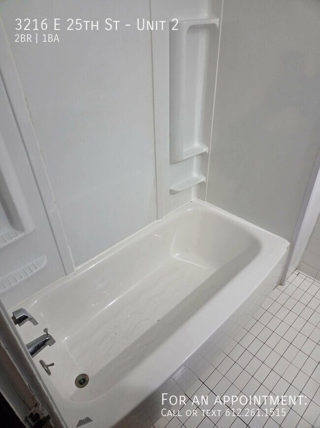 Building Photo - 3216 E 25th St