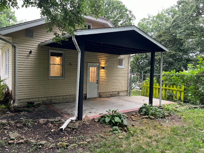 Building Photo - 673 Harrison Ave