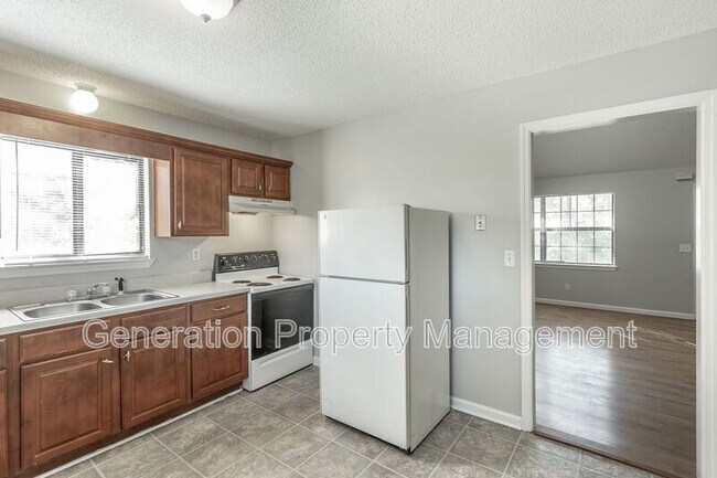 Building Photo - 4499 Delashmitt Rd