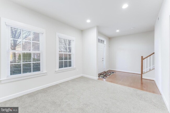 Building Photo - 3104 Magellan Ct