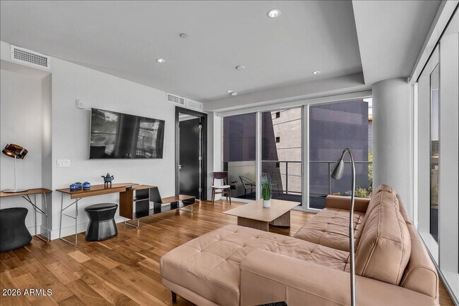 Building Photo - 4422 N 75th St