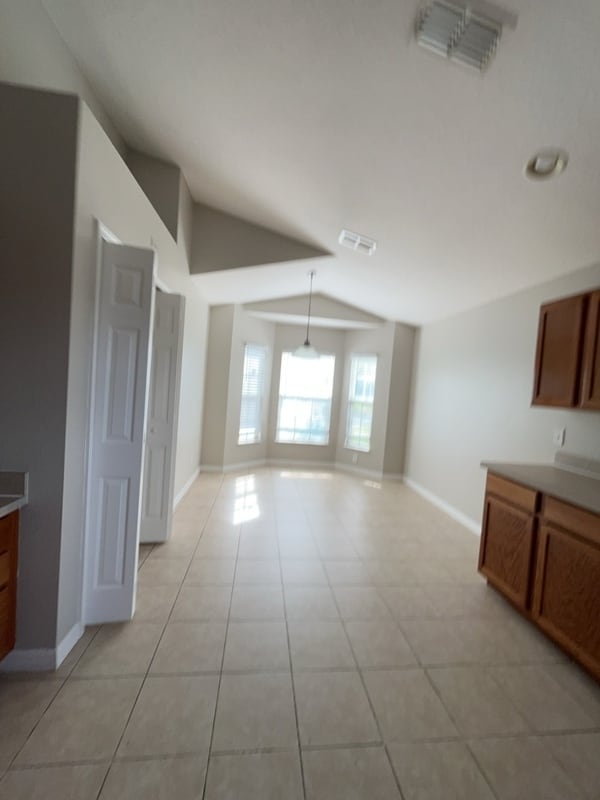 Building Photo - 533 Haines Trail
