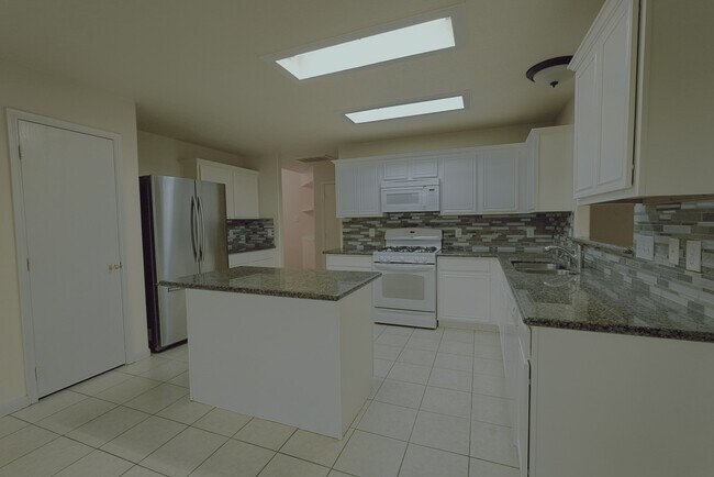 Building Photo - 3319 Painted Meadow Cir