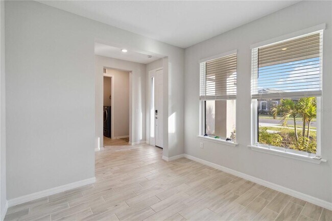 Building Photo - 5660 Blue Reef Pl