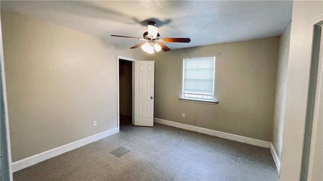 Building Photo - 924 E Monterey Ct