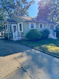 Building Photo - 81 Maurice St