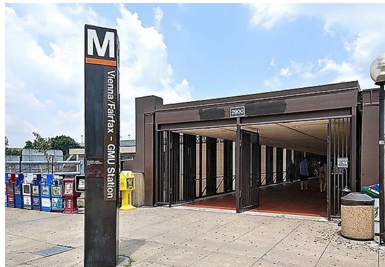 Building Photo - 9934 Longford Ct